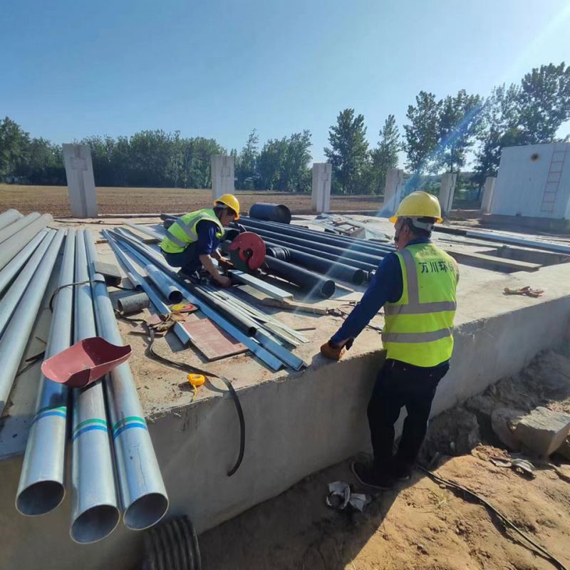 烈日(ri)高(gao)溫 萬川(chuan)環保(bao)員工(gong)奮(fen)戰(zhan)工(gong)地(di)保進度(du)