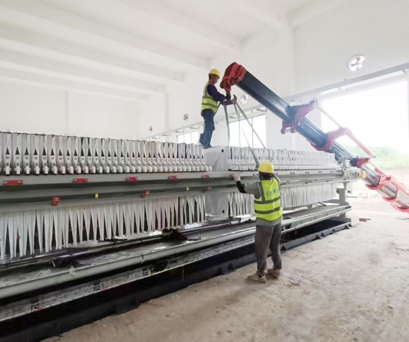 四川自貢(gong)工地雙節施工忙,堅守崗位(wei)獻力量