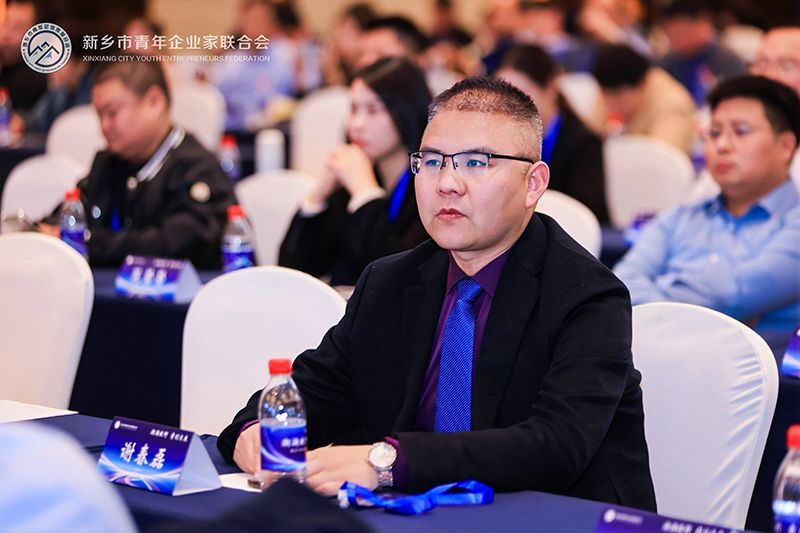 新鄕青企聯理事(shi)謝旾磊：萬(wan)裏江河，川流不息——堅持環保事業(ye)