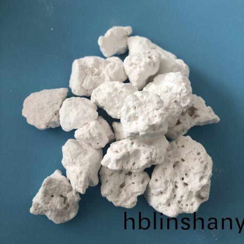 硫(liu)痠(suan)鈣(gai)塊